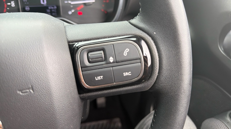 Citroen C3 Aircross 1.2 PureTech 110 Flair 5dr [6 speed] Petrol Hatchback - Image 23