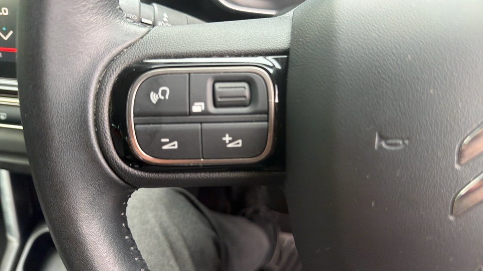 Citroen C3 Aircross 1.2 PureTech 110 Flair 5dr [6 speed] Petrol Hatchback - Image 24