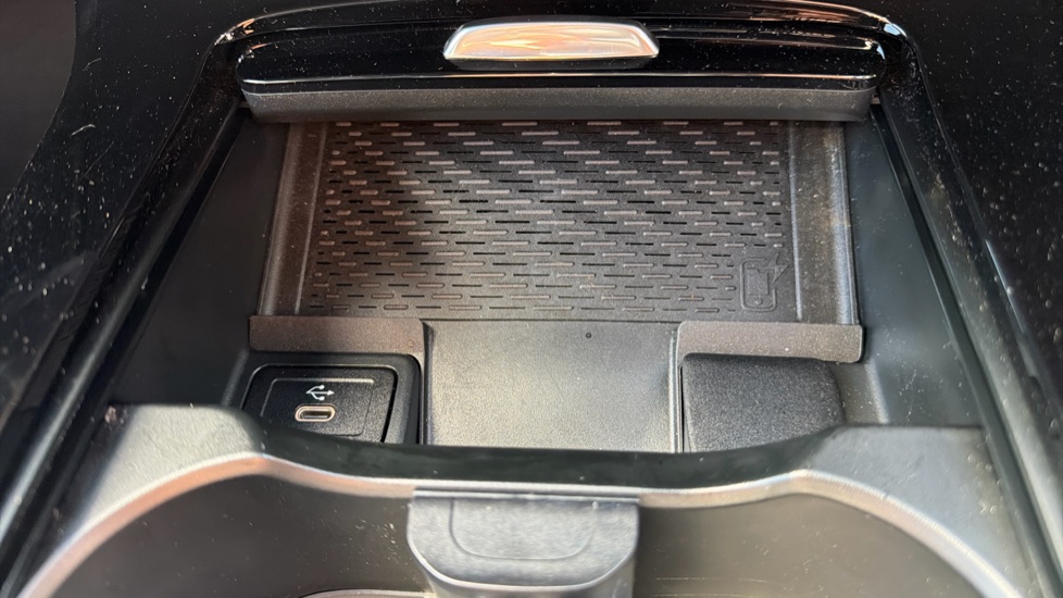 Mercedes-Benz CLA 220d AMG Line Executive 4dr Tip Auto Diesel Saloon - Image 31