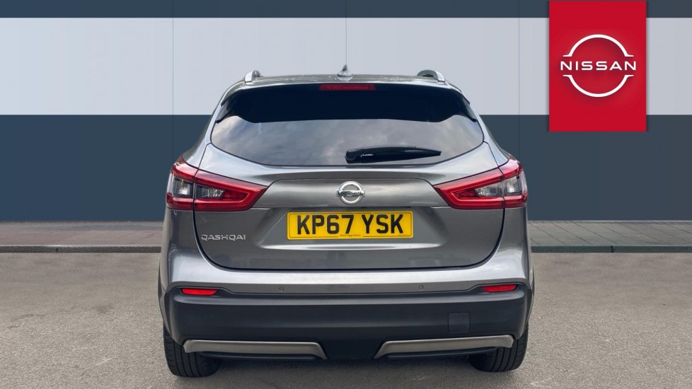 Nissan Qashqai 1.5 dCi N-Connecta 5dr Diesel Hatchback - Image 6