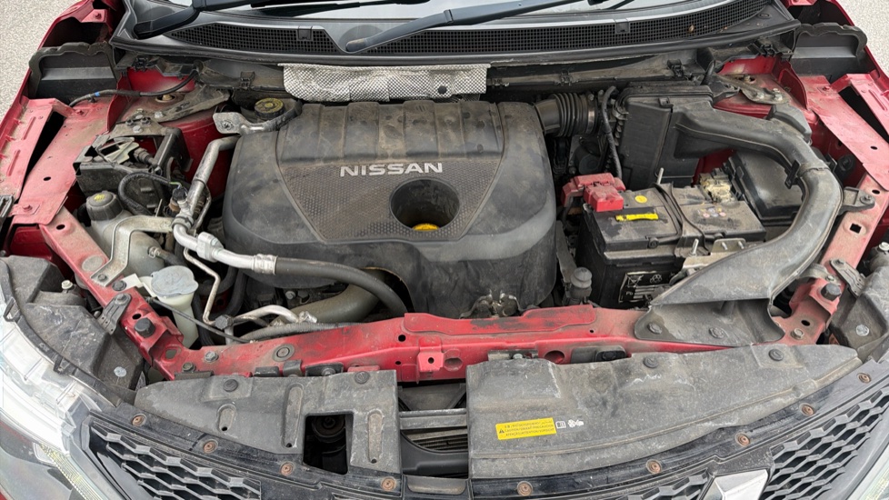 Nissan Qashqai 1.5 dCi Tekna 5dr Diesel Hatchback - Image 8