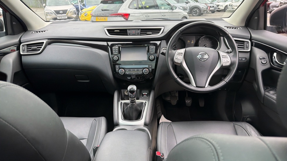 Nissan Qashqai 1.5 dCi Tekna 5dr Diesel Hatchback - Image 10