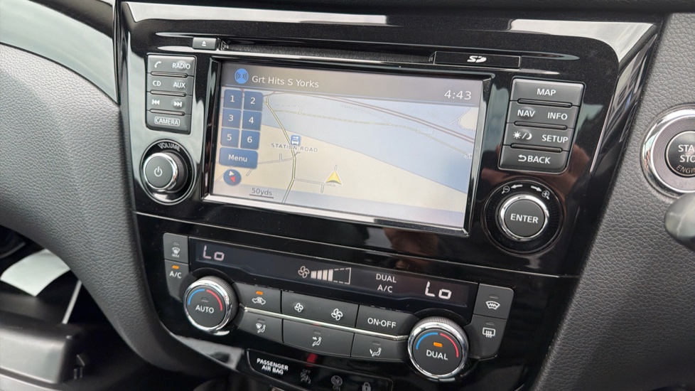 Nissan Qashqai 1.5 dCi Tekna 5dr Diesel Hatchback - Image 28