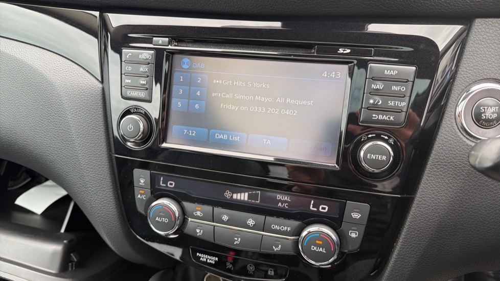 Nissan Qashqai 1.5 dCi Tekna 5dr Diesel Hatchback - Image 29