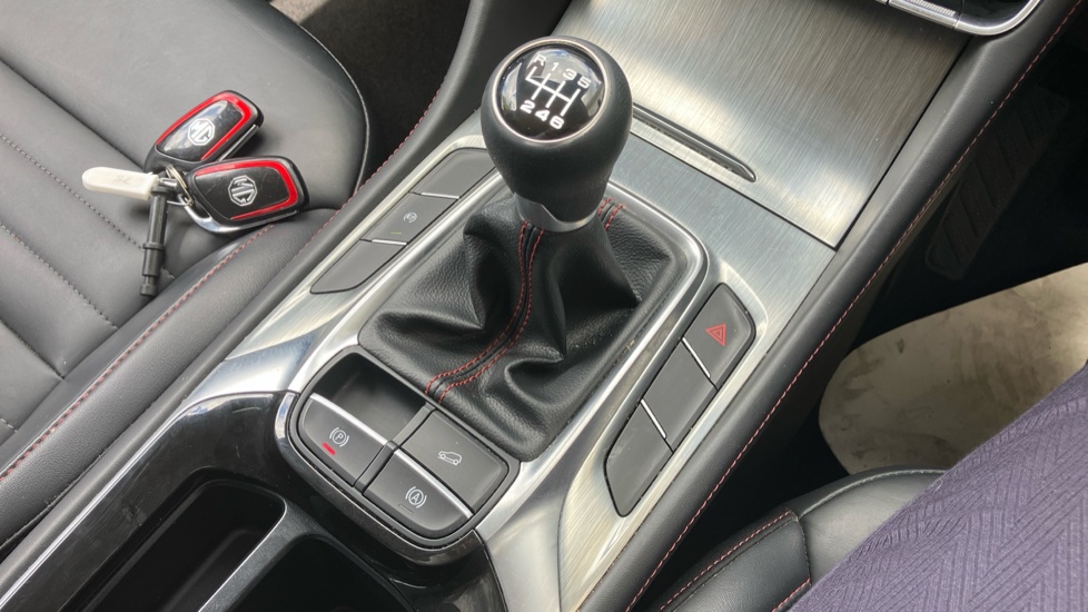 MG HS 1.5 T-GDI Trophy 5dr Petrol Hatchback - Image 23