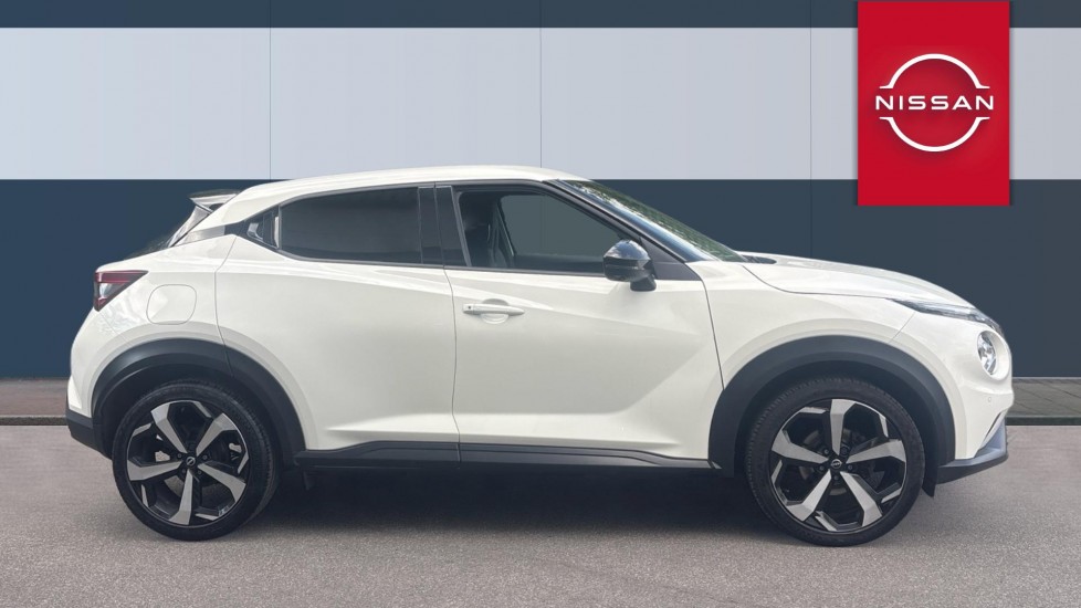 Nissan Juke 1.0 DiG-T 114 Tekna 5dr DCT Petrol Hatchback - Image 5
