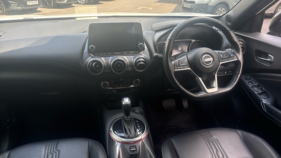Nissan Juke 1.0 DiG-T 114 Tekna 5dr DCT Petrol Hatchback - Image 10