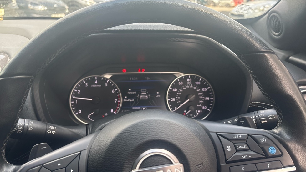 Nissan Juke 1.0 DiG-T 114 Tekna 5dr DCT Petrol Hatchback - Image 18