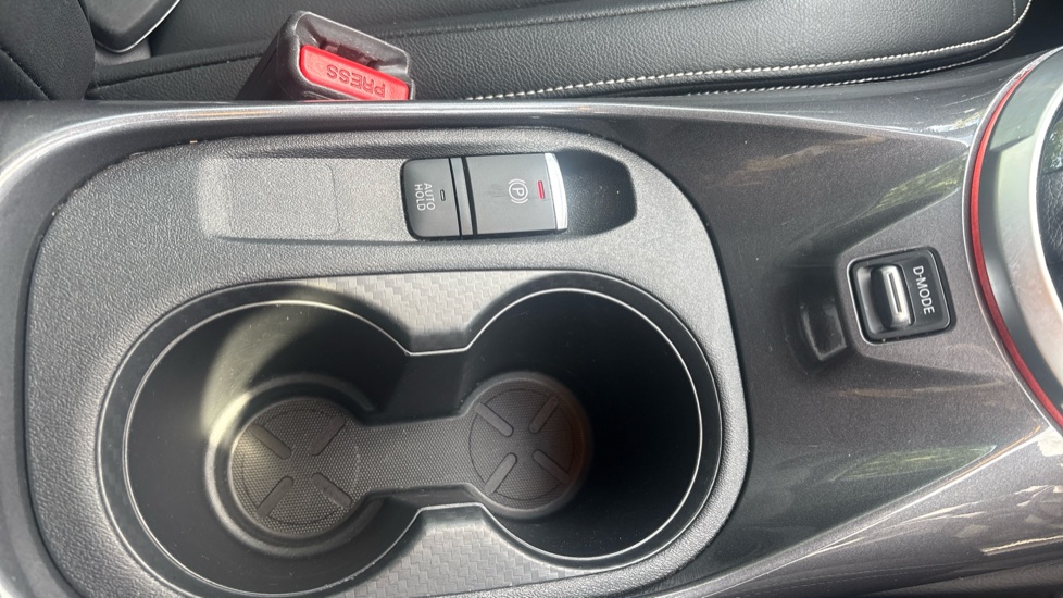 Nissan Juke 1.0 DiG-T 114 Tekna 5dr DCT Petrol Hatchback - Image 26