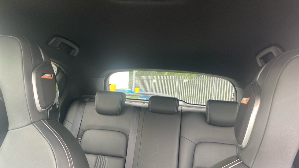 Nissan Juke 1.6 Hybrid Tekna 5dr Auto Hybrid Hatchback - Image 15