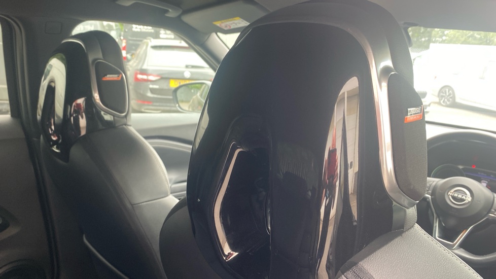 Nissan Juke 1.6 Hybrid Tekna 5dr Auto Hybrid Hatchback - Image 38