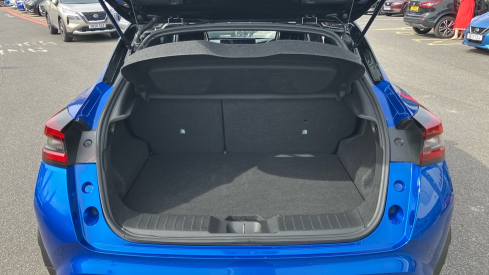 Nissan Juke 1.0 DiG-T Tekna+ 5dr Petrol Hatchback - Image 4