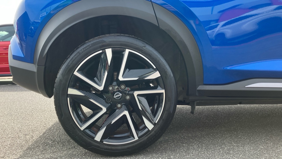 Nissan Juke 1.0 DiG-T Tekna+ 5dr Petrol Hatchback - Image 7