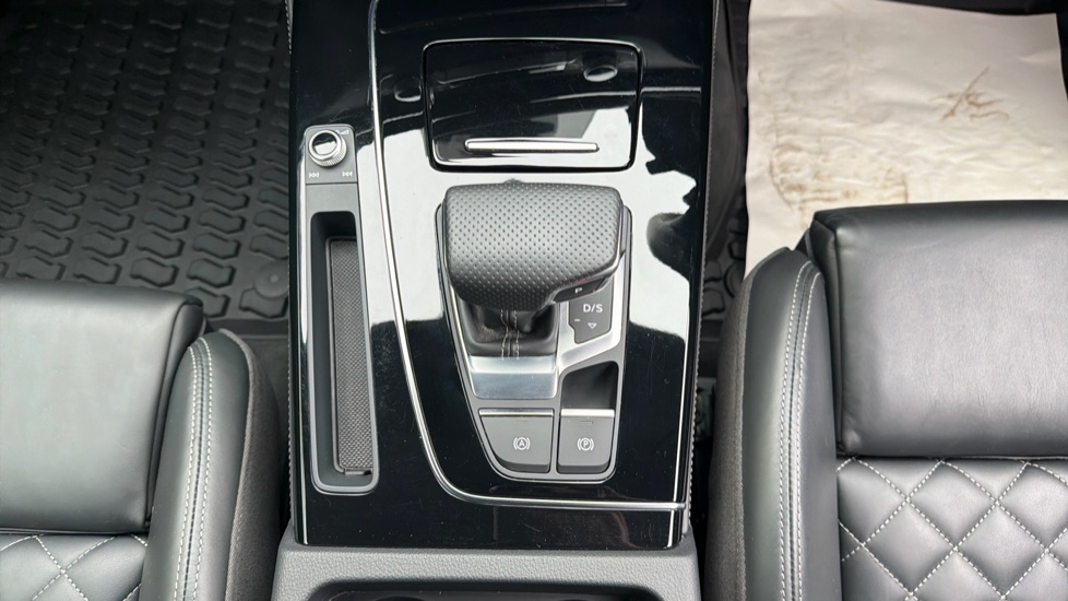 Audi Q5 40 TDI Quattro Edition 1 5dr S Tronic Diesel Estate - Image 13