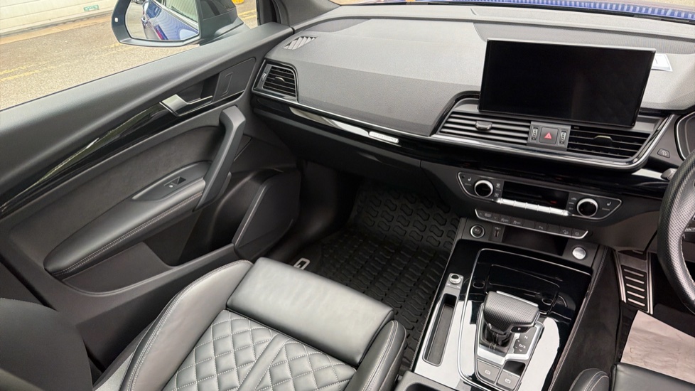 Audi Q5 40 TDI Quattro Edition 1 5dr S Tronic Diesel Estate - Image 14
