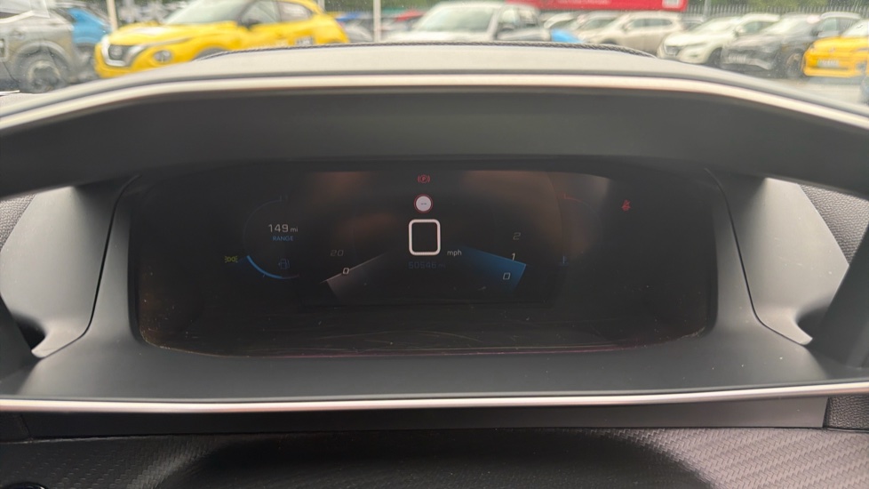 Peugeot 2008 1.2 PureTech 130 Allure Premium 5dr Petrol Estate - Image 18