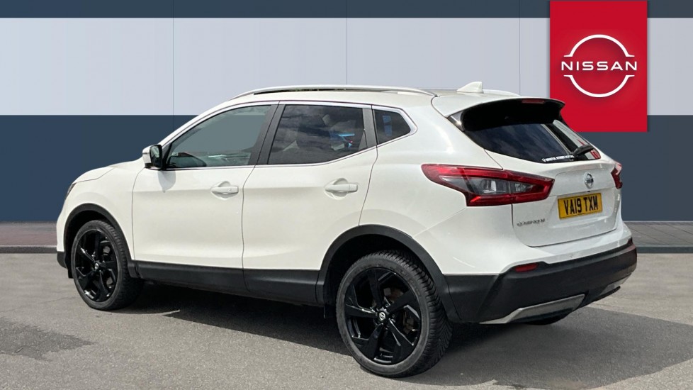 Nissan Qashqai 1.5 dCi 115 Tekna 5dr DCT Diesel Hatchback - Image 2