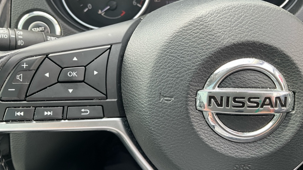 Nissan Qashqai 1.5 dCi 115 Tekna 5dr DCT Diesel Hatchback - Image 37