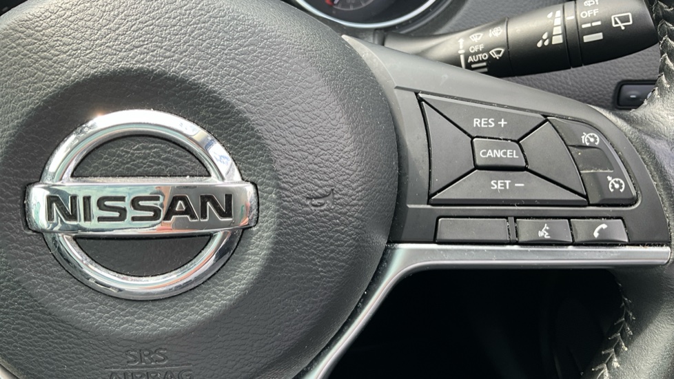 Nissan Qashqai 1.5 dCi 115 Tekna 5dr DCT Diesel Hatchback - Image 38