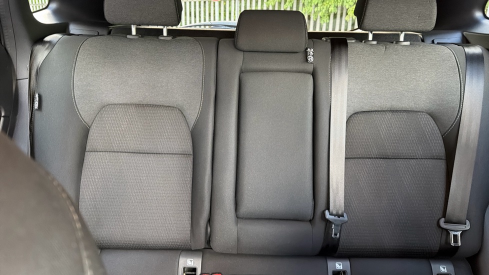 Nissan Qashqai 1.3 DiG-T MH N-Connecta 5dr Petrol Hatchback - Image 15