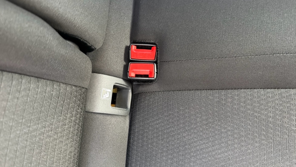 Nissan Qashqai 1.3 DiG-T MH N-Connecta 5dr Petrol Hatchback - Image 17