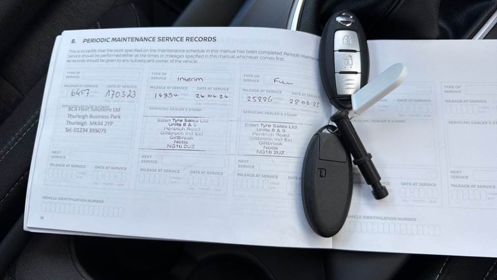 Nissan Qashqai 1.3 DiG-T MH N-Connecta 5dr Petrol Hatchback - Image 20