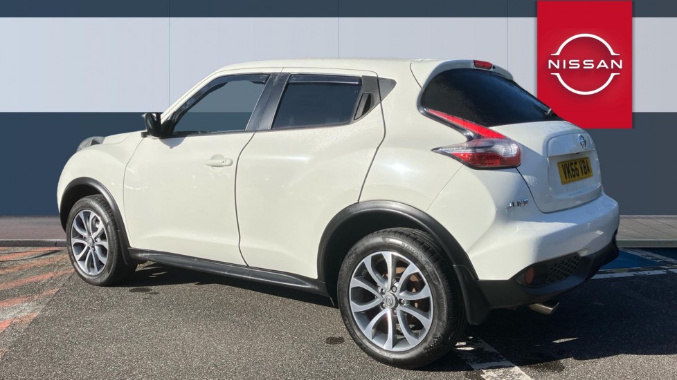 Nissan Juke 1.5 dCi Tekna 5dr Diesel Hatchback - Image 2