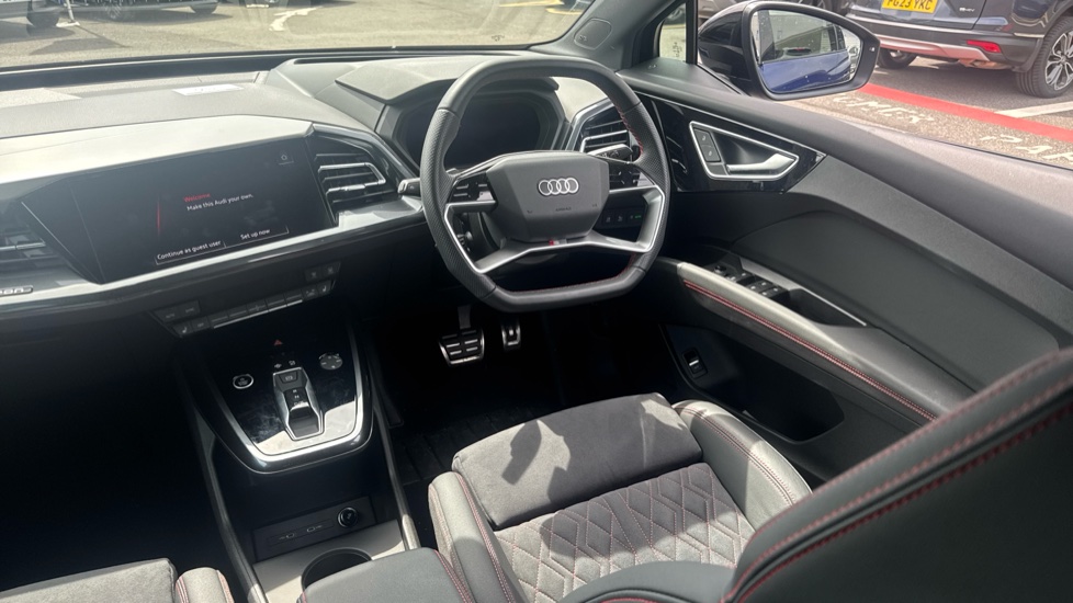 Audi Q4 e-tron 220kW 50 Quattro 82.77kWh Edition 1 5dr Auto Electric Estate - Image 9