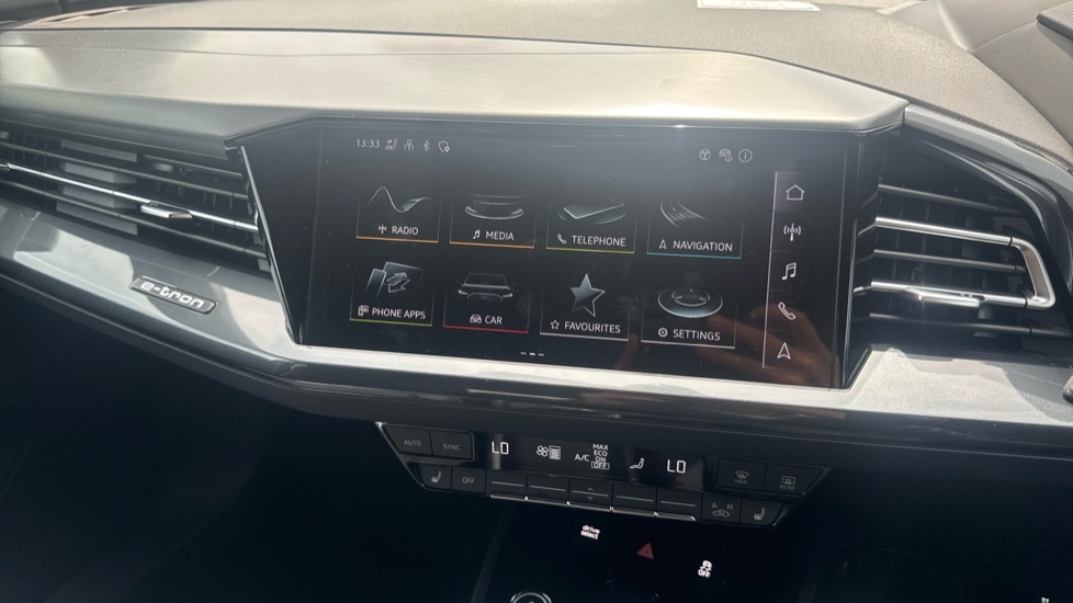 Audi Q4 e-tron 220kW 50 Quattro 82.77kWh Edition 1 5dr Auto Electric Estate - Image 12