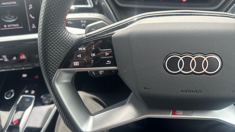 Audi Q4 e-tron 220kW 50 Quattro 82.77kWh Edition 1 5dr Auto Electric Estate - Image 25