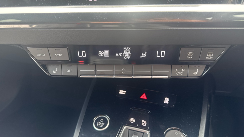 Audi Q4 e-tron 220kW 50 Quattro 82.77kWh Edition 1 5dr Auto Electric Estate - Image 29