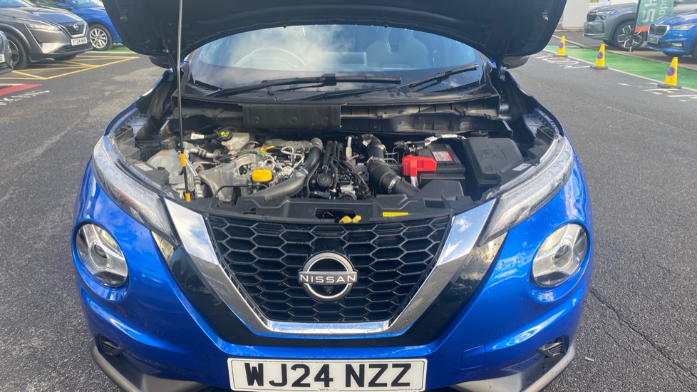 Nissan Juke 1.0 DiG-T 114 Tekna 5dr Petrol Hatchback - Image 8