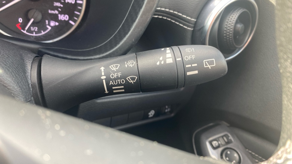 Nissan Juke 1.0 DiG-T 114 Tekna 5dr Petrol Hatchback - Image 23