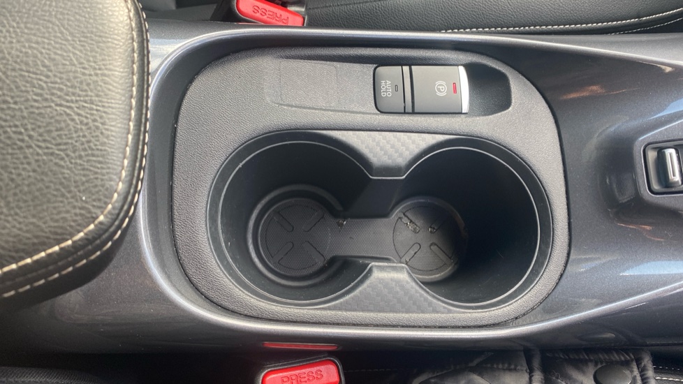 Nissan Juke 1.0 DiG-T 114 Tekna 5dr Petrol Hatchback - Image 32