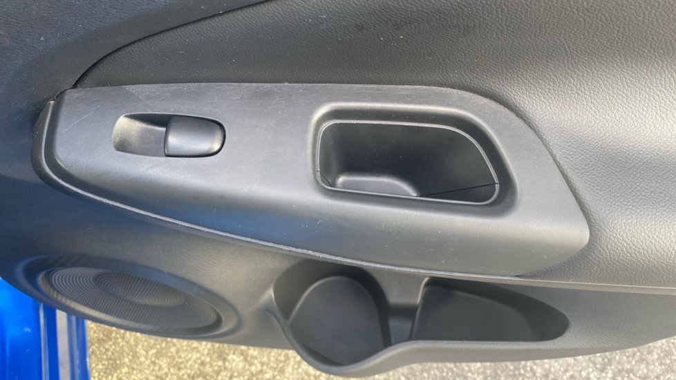 Nissan Juke 1.0 DiG-T 114 Tekna 5dr Petrol Hatchback - Image 37