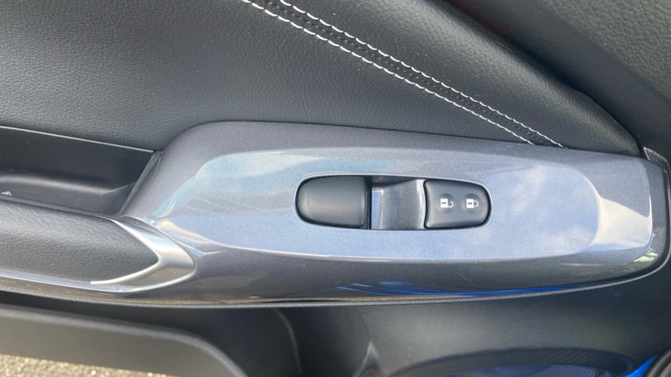 Nissan Juke 1.0 DiG-T 114 Tekna 5dr Petrol Hatchback - Image 44
