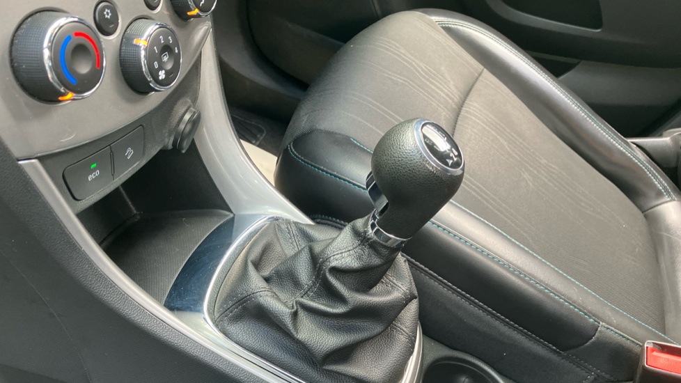Chevrolet Trax 1.6 LT 5dr Petrol Hatchback - Image 13