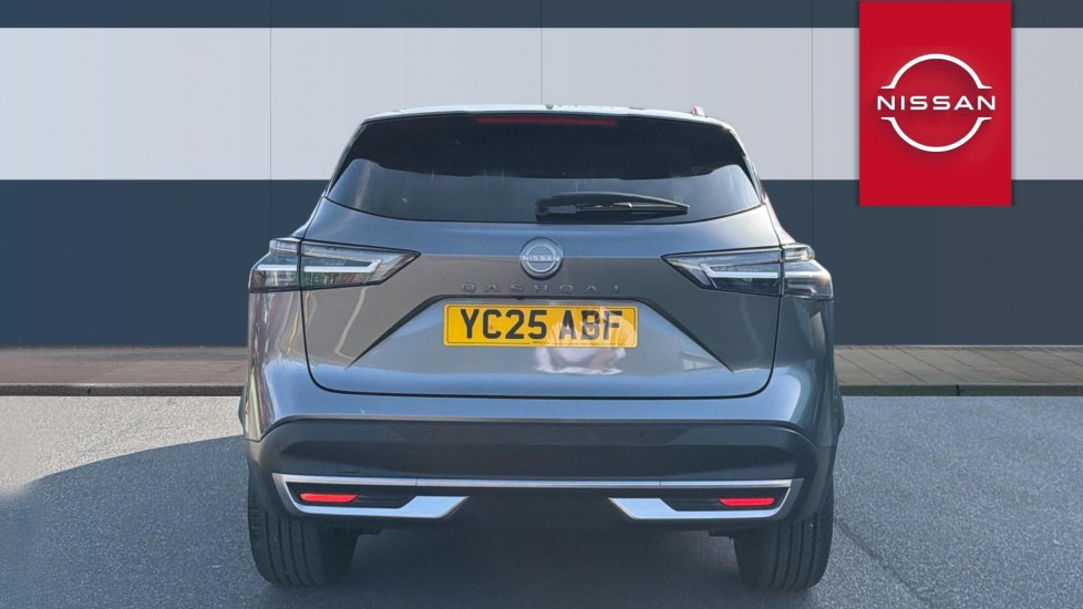 Nissan Qashqai 1.3 DiG-T MH N-Connecta 5dr Petrol Hatchback - Image 6