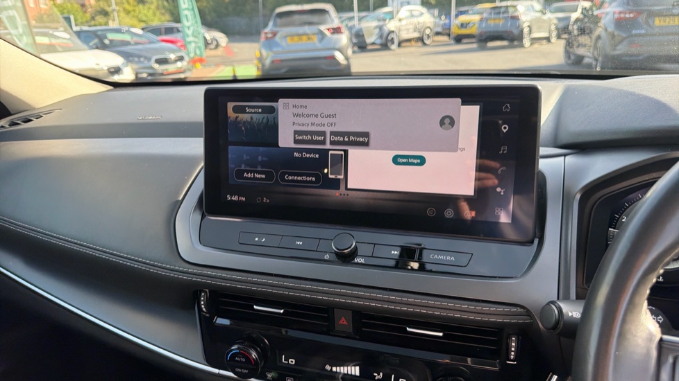 Nissan Qashqai 1.3 DiG-T MH N-Connecta 5dr Petrol Hatchback - Image 12