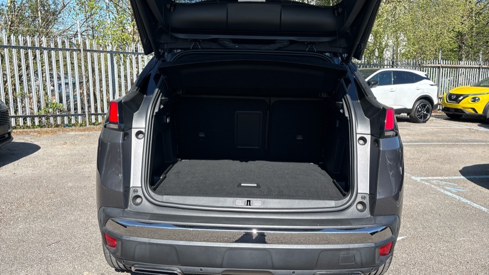Peugeot 3008 1.5 BlueHDi GT Line Premium 5dr Diesel Estate - Image 4