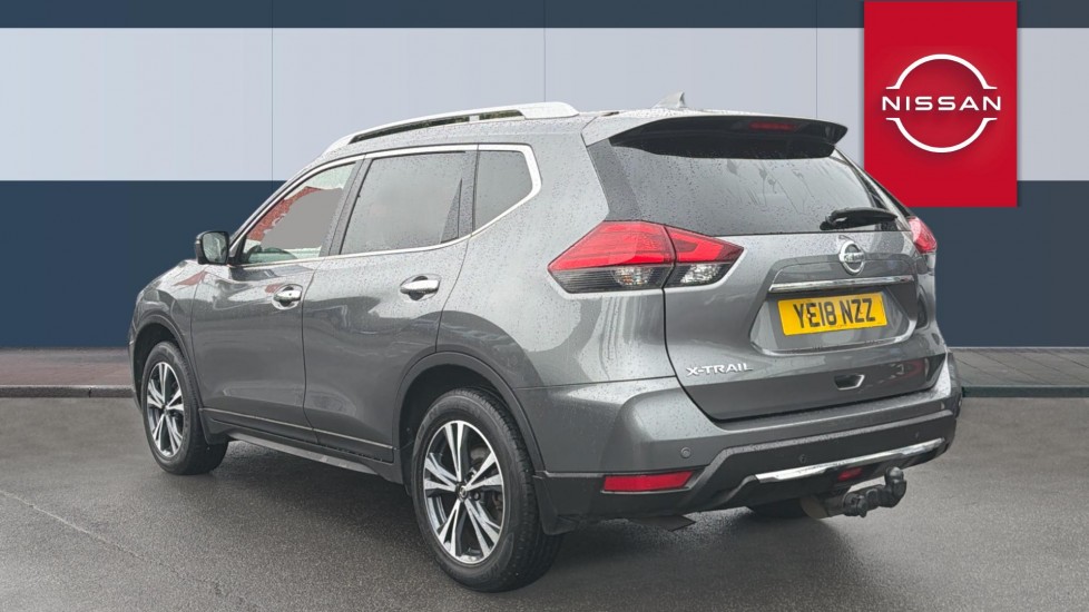 Nissan X-Trail 1.6 dCi N-Connecta 5dr Diesel Station Wagon - Image 2