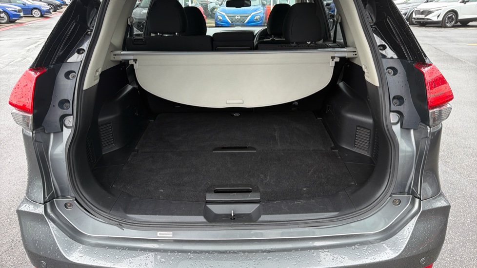 Nissan X-Trail 1.6 dCi N-Connecta 5dr Diesel Station Wagon - Image 4