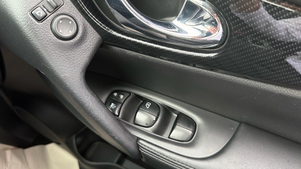 Nissan X-Trail 1.6 dCi N-Connecta 5dr Diesel Station Wagon - Image 21