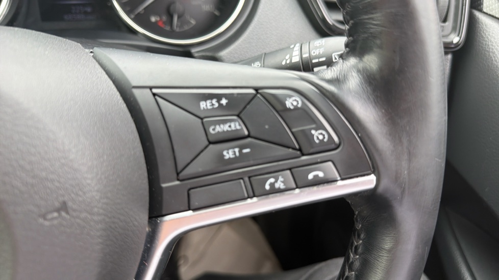 Nissan X-Trail 1.6 dCi N-Connecta 5dr Diesel Station Wagon - Image 23