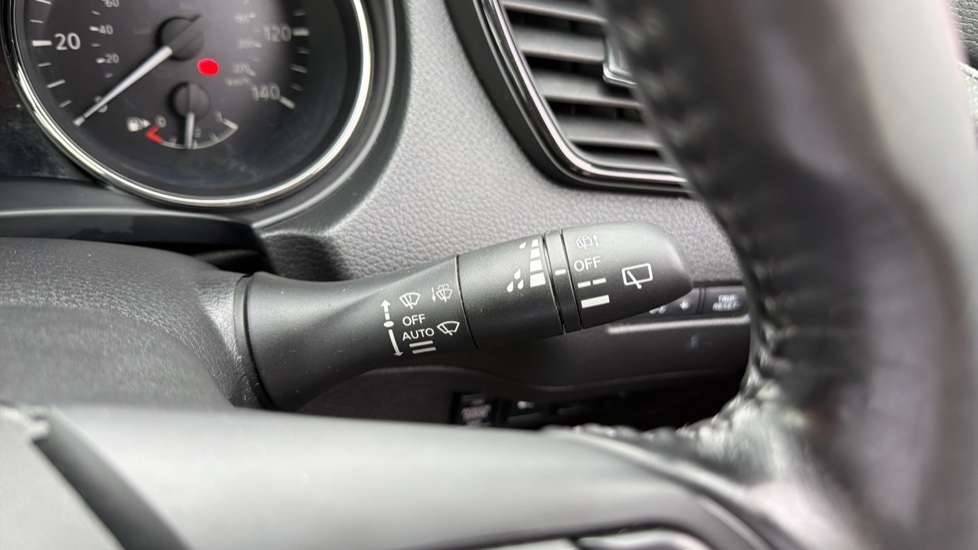 Nissan X-Trail 1.6 dCi N-Connecta 5dr Diesel Station Wagon - Image 26