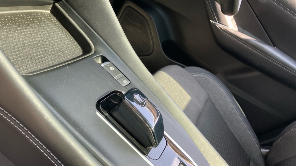 Nissan Qashqai 1.5 E-Power N-Connecta 5dr Auto Hybrid Hatchback - Image 13