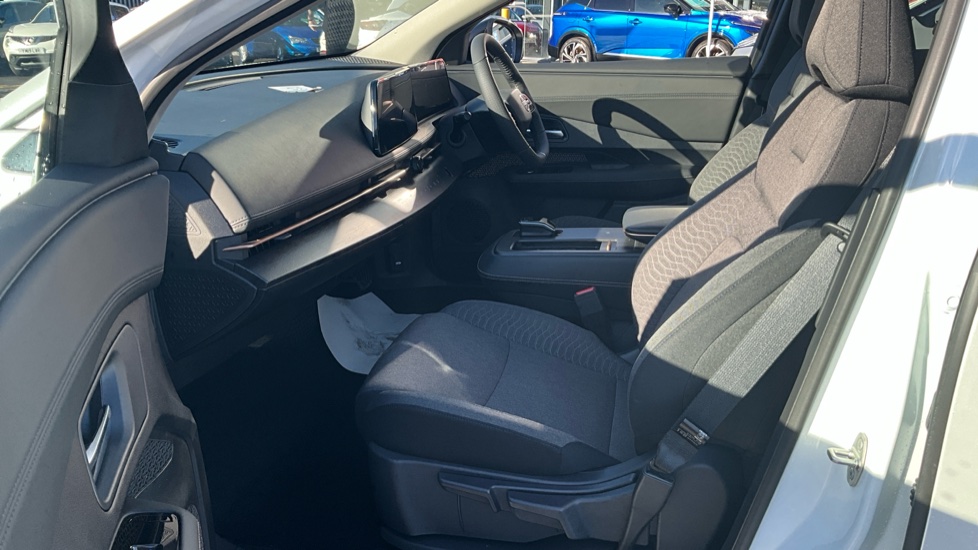 Nissan ARIYA 160kW Shiro 63kWh 5dr Auto Electric Hatchback - Image 24