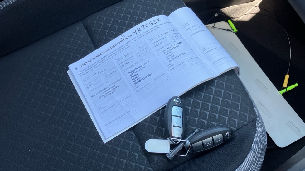 Nissan Juke 1.0 DiG-T N-Connecta 5dr DCT Petrol Hatchback - Image 19