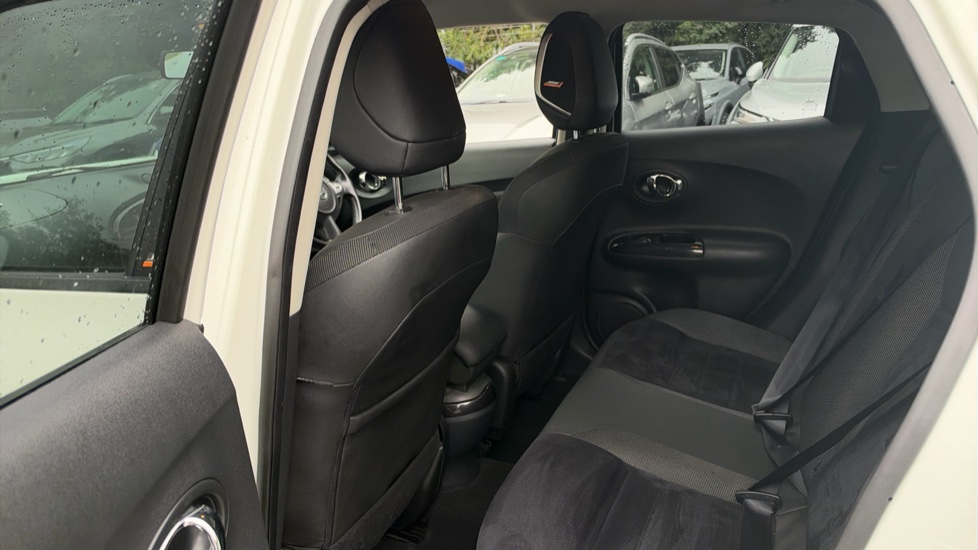 Nissan Juke 1.6 [112] Bose Personal Edition 5dr Petrol Hatchback - Image 16