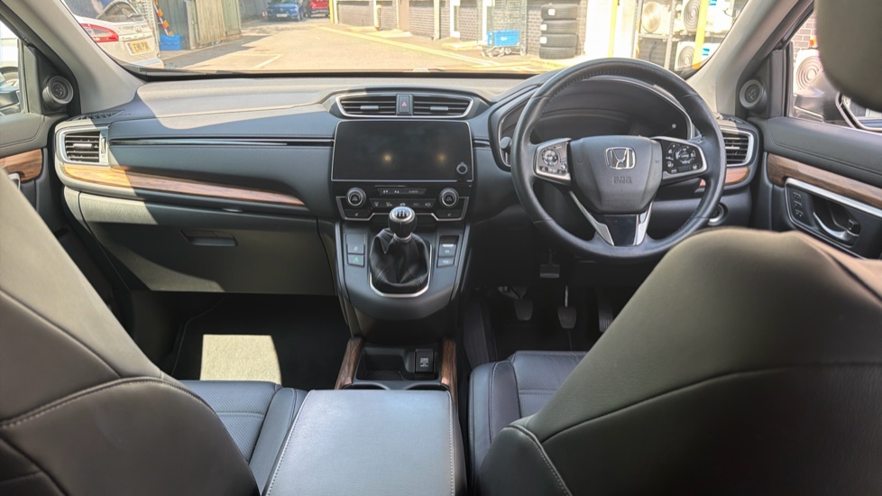 Honda CR-V 1.5 VTEC Turbo EX 5dr Petrol Estate - Image 10